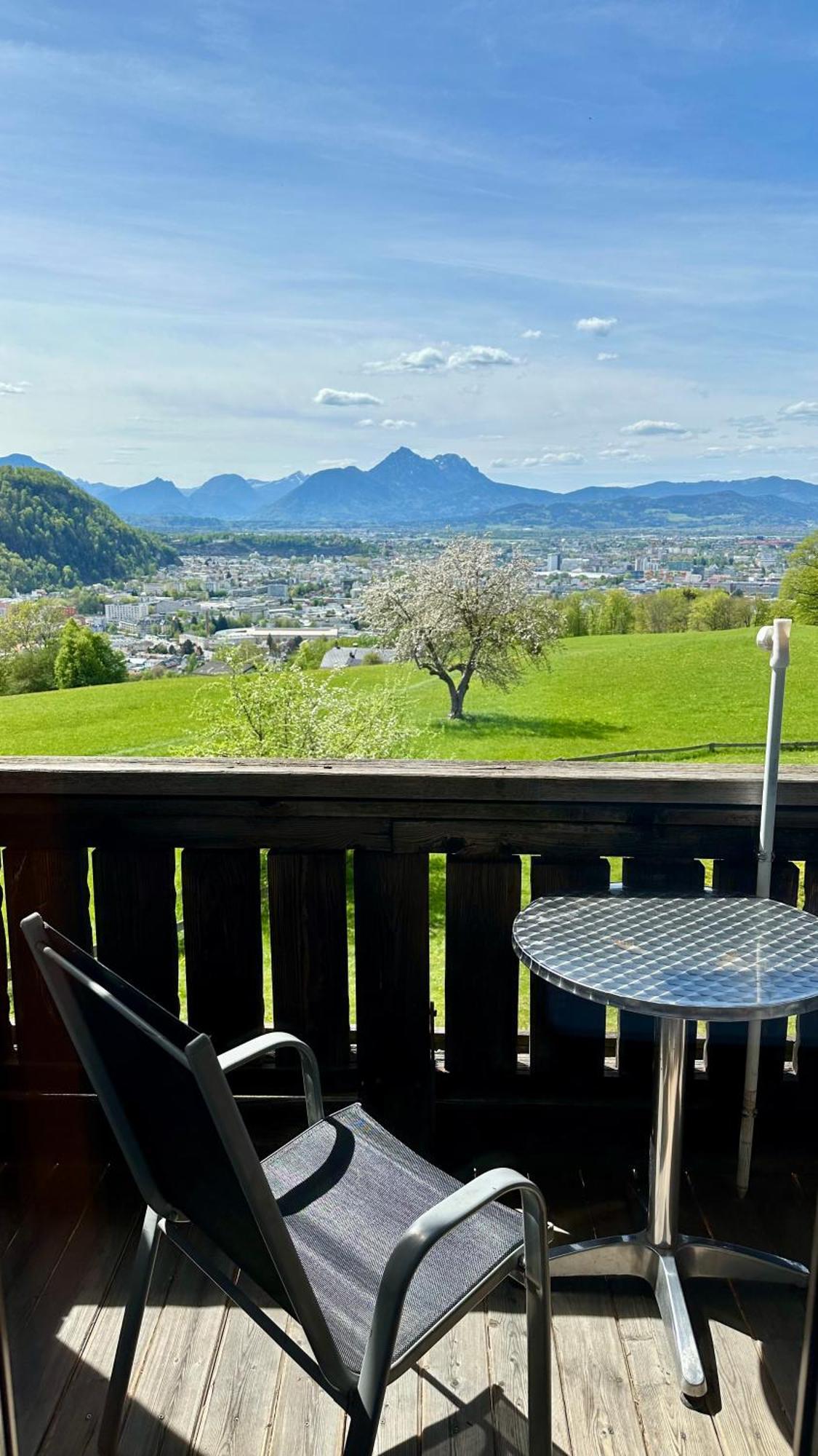 Hotel Schöne Aussicht 3*